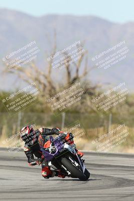 media/Dec-01-2025-Moto Forza (Mon) [[2daa91e15f]]/1-Advanced Group/Session 3 (Turn 3)/